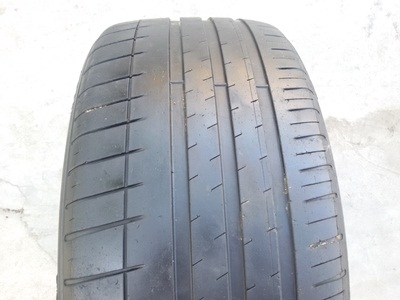 ขายยาง225/45/18 ปี 11 MICHERLIN PILOT SPORT3    1 คู่