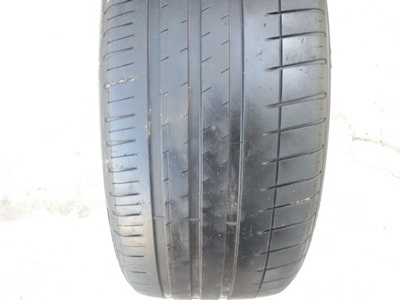 ขายยาง225/45/18 ปี 11 MICHERLIN PILOT SPORT3    1 คู่