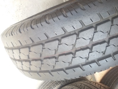 ขายยาง195 R14 ปี 11 BRIDGESTONE LEO 677  4 เส้น