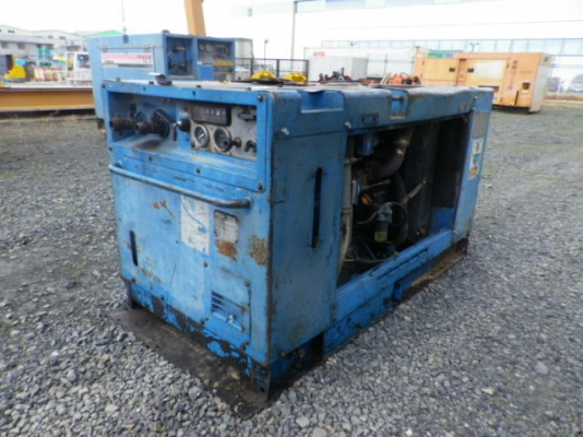 ขายปั๊มลมแอร์แมน เครื่องยนต์ดีเซล3สูบ ปั๊มลมเร็ว เหมาะสำหรับใช้งานก่อสร้าง งานช่างทั่วไป พร้อมใช้งาน ราคา 49000