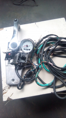 ขายชุดสวิทกุญแจสตาร์ทพร้อมเซฟตี้ปลั๊กเหลี่ยม suzuki