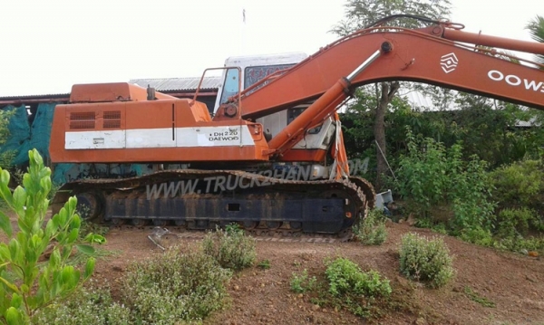รถแบคโฮ ยี่ห้อ DAEWOO  รุ่น DH220LC  ปีจดทะเบียน 2540