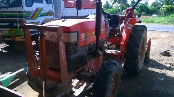 **275,000 บ.ต่อรอง/// รถไถ KUBOTA L4508Di Special **ขาย KUBOTA 4WD 45แรง รถไถ2เพลา 4WD เดิมๆ บางๆ KUBOTA L4508Di Special 4WD เครื่องเดิม เกียร์เดิม ปั้มเดิมๆ ครับ ใช้งาน 2,xxx ชั่วโมง เครื่องดี แน่นดี ปั้มดี แรง ไม่หอบ เครื่อง/เกียร์เดิม ไม่เคยแกะ เกียร์ด **275,000 บ.ต่อรอง/// รถไถ KUBOTA L4508Di Special **ขาย KUBOTA 4WD 45แรง รถไถ2เพลา 4WD เดิมๆ บางๆ KUBOTA L4508Di Special 4WD เครื่องเดิม เกียร์เดิม ปั้มเดิมๆ ครับ ใช้งาน 2,xxx ชั่วโมง เครื่องดี แน่นดี ปั้มดี แรง ไม่หอบ เครื่อง/เกียร์เดิม ไม่เคยแกะ เกียร์ด