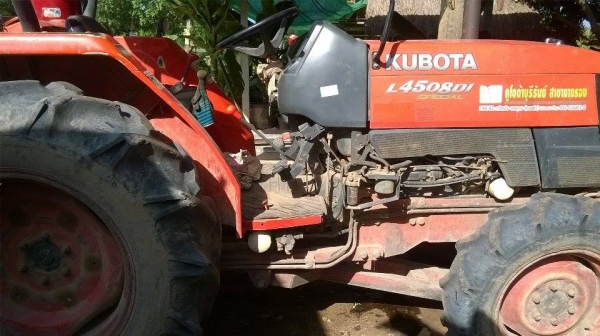**275,000 บ.ต่อรอง/// รถไถ KUBOTA L4508Di Special **ขาย KUBOTA 4WD 45แรง รถไถ2เพลา 4WD เดิมๆ บางๆ KUBOTA L4508Di Special 4WD เครื่องเดิม เกียร์เดิม ปั้มเดิมๆ ครับ ใช้งาน 2,xxx ชั่วโมง เครื่องดี แน่นดี ปั้มดี แรง ไม่หอบ เครื่อง/เกียร์เดิม ไม่เคยแกะ เกียร์ด **275,000 บ.ต่อรอง/// รถไถ KUBOTA L4508Di Special **ขาย KUBOTA 4WD 45แรง รถไถ2เพลา 4WD เดิมๆ บางๆ KUBOTA L4508Di Special 4WD เครื่องเดิม เกียร์เดิม ปั้มเดิมๆ ครับ ใช้งาน 2,xxx ชั่วโมง เครื่องดี แน่นดี ปั้มดี แรง ไม่หอบ เครื่อง/เกียร์เดิม ไม่เคยแกะ เกียร์ด