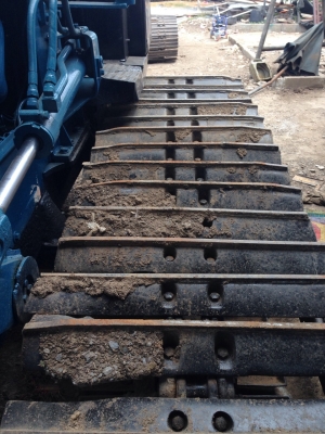 ขายรถแทรคเตอร์ KOMATSU D20PL-5 ตีนเป็ดกว้าง 70 เซนติเมตร ราคา 160000