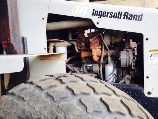 ขายรถบด INGERSOLLRAND สองเพลา เปลือกเดียว เอกสารเล่ม ราคา 850000