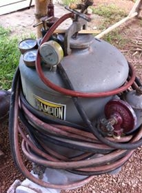 ชุดตัดเชื่อมแก๊สพร้อมใช้งานครับ