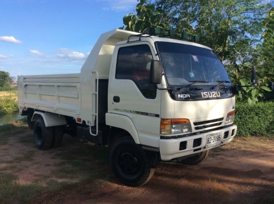 6ล้อISUZU ดั๊ม2เพลา (4WD) เครื่อง4HG1 (130 แรง)ครัทซีใหญ่ ช่วงล่างใหญ่ พาว์เวอร์ ไฟฟ้า รถเดิมๆสภาพสวยจัด มีสโลพร้อมใช้งาน ขาย 600,000 บาท (ศุภากร 081-1903107, 081-4252943)