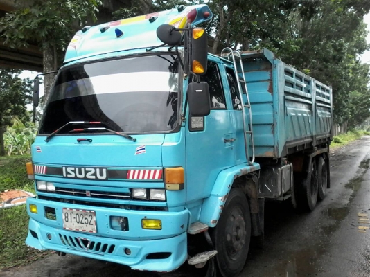 ขายรถบรรทุก 10 ล้อดัมพ์ ISUZU ROCKY 195 แรงม้า ราคา 870000