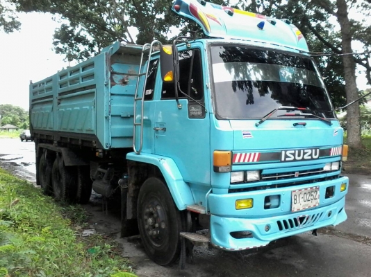 ขายรถบรรทุก 10 ล้อดัมพ์ ISUZU ROCKY 195 แรงม้า ราคา 870000