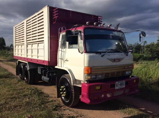 HINO10ล้อ F18 ดั๊ม 2เพลา เครื่องดี ครัทซีสวย แอร์เย็น พวงมาลัยพาว์เวอร์ เบรคจิ๊ฟฟี่ ขาย 700,000 บาท (ศุภากร 081-1903107, 081-4252943)