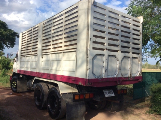 HINO10ล้อ F18 ดั๊ม 2เพลา เครื่องดี ครัทซีสวย แอร์เย็น พวงมาลัยพาว์เวอร์ เบรคจิ๊ฟฟี่ ขาย 700,000 บาท (ศุภากร 081-1903107, 081-4252943)