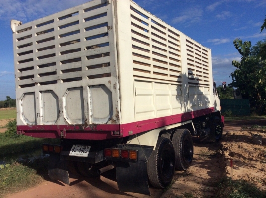 HINO10ล้อ F18 ดั๊ม 2เพลา เครื่องดี ครัทซีสวย แอร์เย็น พวงมาลัยพาว์เวอร์ เบรคจิ๊ฟฟี่ ขาย 700,000 บาท (ศุภากร 081-1903107, 081-4252943)