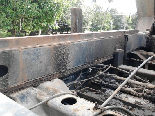 รถฮีโน่ 10 ล้อดั้ม FM3M  240 แรงม้า. ปี 38     สนใจติดต่อ  081 - 6079515