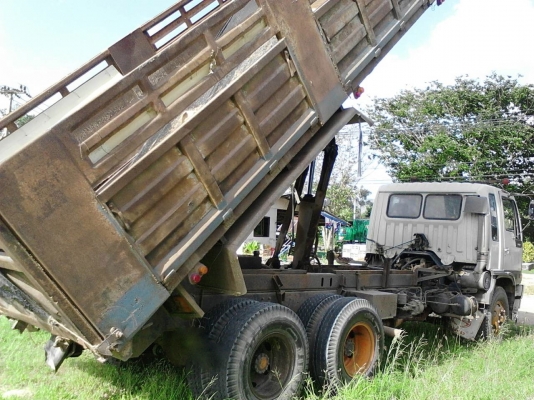 รถฮีโน่ 10 ล้อดั้ม FM3M  240 แรงม้า. ปี 38     สนใจติดต่อ  081 - 6079515