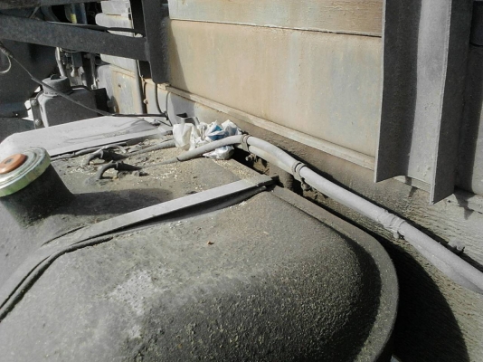 รถฮีโน่ 10 ล้อดั้ม FM3M  240 แรงม้า. ปี 38     สนใจติดต่อ  081 - 6079515