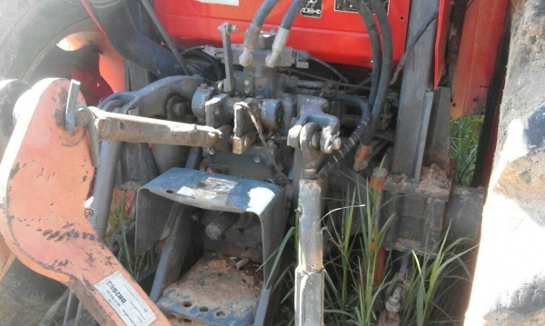 รถไถ KUBOTA 7040  ,  2 เพลา.     สนใจติดต่อ  081 - 6079515