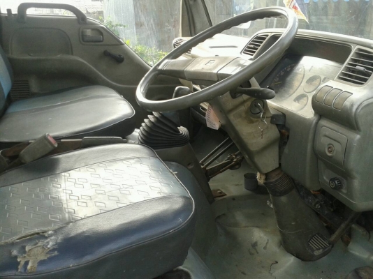 ขายรถบรรทุก 6 ล้อดัมพ์เล็ก ISUZU NKR 88 แรงม้าปี 2541 ราคา 350000