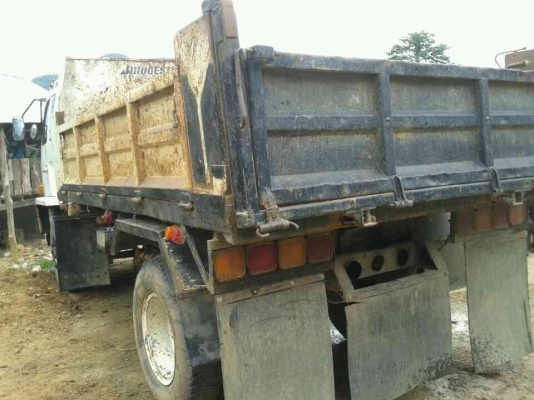 ขายรถบรรทุก 6 ล้อดัมพ์ใหญ่ ISUZU FSR 145 แรงม้าปี 2537 กระบะยาว 4.20 เมตร ราคา 380000