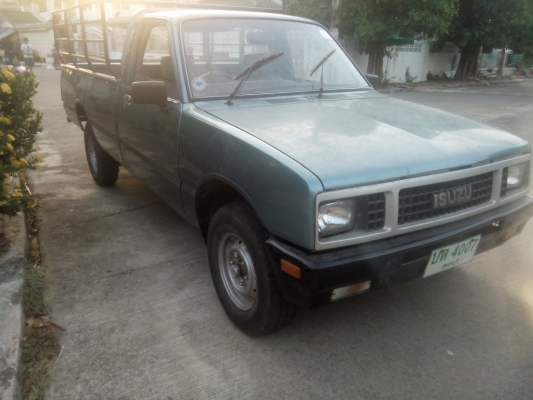 ขาย กะบะตอนเดียว พร้อมใช้งาน ISUZU KB สีสวย เครื่องดีมากๆ