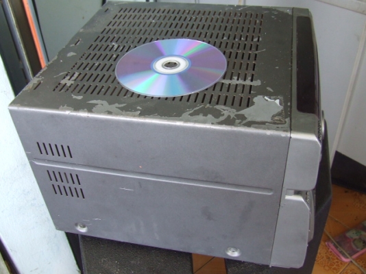 ขายแอมป์พร้อมจูนเนอร์ อีคิวในตัวแรงครับตัดมาจากชุดใหญ่