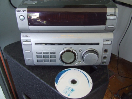 ขายแอมป์พร้อมจูนเนอร์ อีคิวในตัวแรงครับตัดมาจากชุดใหญ่