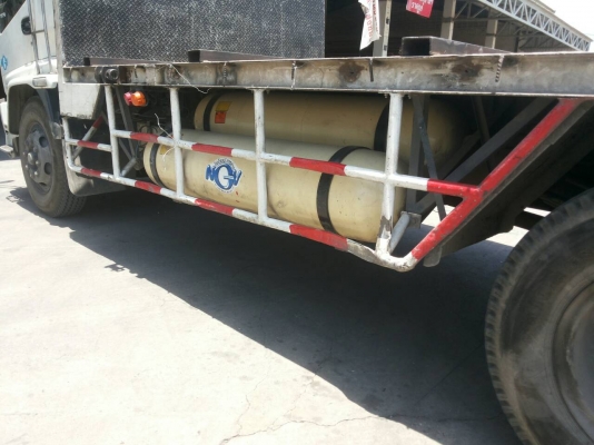 รถบรรทุก 6 ล้อใหญ่ ISUZU รุ่น FTR33 ปี48 เครื่อง200 แรงติดNGV ราคา 530,000 บ.