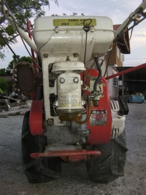 ขายรถเกี่ยวข้าวแบบเดินตาม1แถว คุโบต้า เกี่ยวแบบมัดทั้งข้าวและหญ้า สภาพพร้อมใช้งาน ราคาเริ่มต้น 9500-15000 บาท