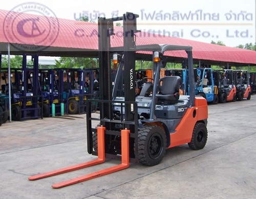 ขายรถ โฟล์คลิฟท์ TOYOTA รุ่น 8FDL30 (รถใหม่ปี 2015 เดือน3)