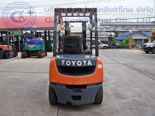 ขายรถ โฟล์คลิฟท์ TOYOTA รุ่น 8FD25