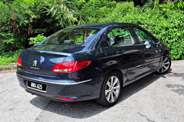 ขายถูกpeugeot 408 turbo ปี2013