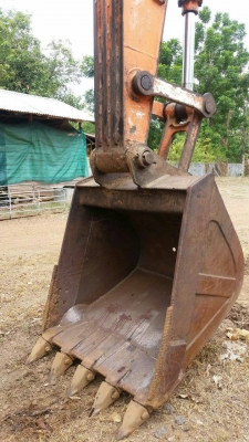 ขายรถแบคโฮ DOOSAN 220LC-V เอกสารอินวอย ไมล์ 6100 ขม.ราคา 650000