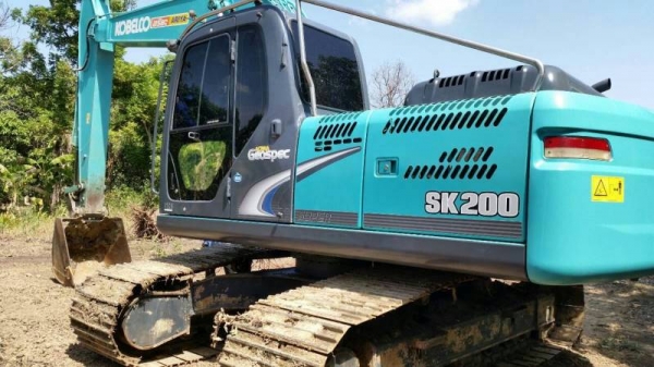 ขายรถแบคโฮ KOBELCO SK200-8 YN12 super เอกสารเล่ม ไมล์ 8121 ชม.ราคา 2050000