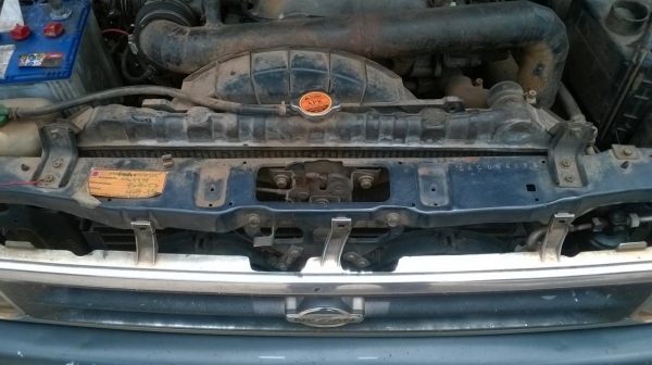 ขาย NISSAN BIG M ปี1995/2538 จอโค้ง วางเครื่อง SR20 ติดแก๊ส NGV คัสซีสวย หน้าเดิม สีบางเดิม ทะเบียนพร้อมโอน