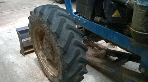 ขายรถไถ NEWHOLLAND TT75 สองเพลา ออกห้างปี 54 เอกสารเล่มทะเบียน อุปกรณ์ผานดันหน้าอย่างเดียว ราคามาคุยกันครับ ขายรถไถ NEWHOLLAND TT75 สองเพลา ออกห้างปี 54 เอกสารเล่มทะเบียน อุปกรณ์ผานดันหน้าอย่างเดียว ราคามาคุยกันครับ