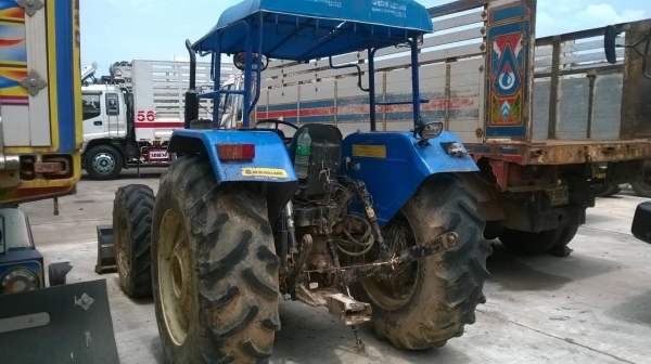 ขายรถไถ NEWHOLLAND TT75 สองเพลา ออกห้างปี 54 เอกสารเล่มทะเบียน อุปกรณ์ผานดันหน้าอย่างเดียว ราคามาคุยกันครับ ขายรถไถ NEWHOLLAND TT75 สองเพลา ออกห้างปี 54 เอกสารเล่มทะเบียน อุปกรณ์ผานดันหน้าอย่างเดียว ราคามาคุยกันครับ
