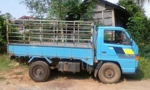 ขาย 4 ล้อ ISUZU ห้างแท้ เครื่อง 4JB1 88 แรงม้าแน่นไม่หลวม คัสซีสวยตลอดเส้น เสริมแหนบพร้อมบรรทุก ยางเต็ม ทะเบียนเต็มพร้อมโอน