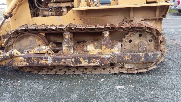 ขายรถชุด 3 คัน รถแบคโฮ VOLVO EC55 รถแทรคเตอร์ KOMATSU D50A-15 รถบรรทุก 6 ล้อดัมพ์ TOYOTA 115 รวม 850000