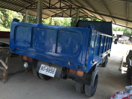 ขายรถชุด 3 คัน รถแบคโฮ VOLVO EC55 รถแทรคเตอร์ KOMATSU D50A-15 รถบรรทุก 6 ล้อดัมพ์ TOYOTA 115 รวม 850000