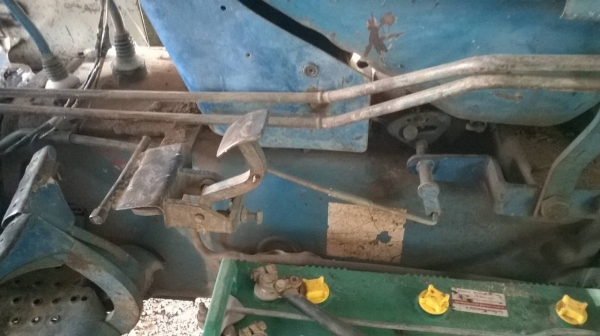 ขายรถไถ FORD 6600 T5 อุปกรณ์มีผานดันหน้า ผาน 3 และผาน 7 เอกสารเล่มทะเบียนครบ ราคาคุยกันได้ครับ ขายรถไถ FORD 6600 T5 อุปกรณ์มีผานดันหน้า ผาน 3 และผาน 7 เอกสารเล่มทะเบียนครบ ราคาคุยกันได้ครับ