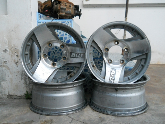 แม็กซ์ Enkei Rally 15"x7" 5รู 139.7 ใส่คาริเบียน แม็กซ์ Enkei Rally 15"x7" 5รู 139.7 ใส่คาริเบียน