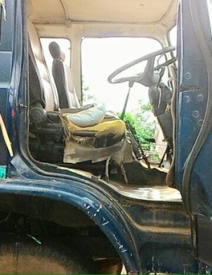 **870,000 บ.ต่อรอง/// แบคโฮMARK 3 SK120 พร้อมเทนเลอร์10ล้อ **ขาย KOBELCO MARK 3 SK120 +ISUZU TX-160HP แบคโฮ120พร้อมเทนเลอร์10ล้อ1เพลา สภาพพร้อมใช้งาน HYD.EXCAVATOR KOBELCO MARK 3 SK120 เครื่องเดิม ปั้มเดิม ไฟฟ้าตัด เครื่องดี แน่น ปั้มดี แรงดี ทำงานดี เร็ว **870,000 บ.ต่อรอง/// แบคโฮMARK 3 SK120 พร้อมเทนเลอร์10ล้อ **ขาย KOBELCO MARK 3 SK120 +ISUZU TX-160HP แบคโฮ120พร้อมเทนเลอร์10ล้อ1เพลา สภาพพร้อมใช้งาน HYD.EXCAVATOR KOBELCO MARK 3 SK120 เครื่องเดิม ปั้มเดิม ไฟฟ้าตัด เครื่องดี แน่น ปั้มดี แรงดี ทำงานดี เร็ว