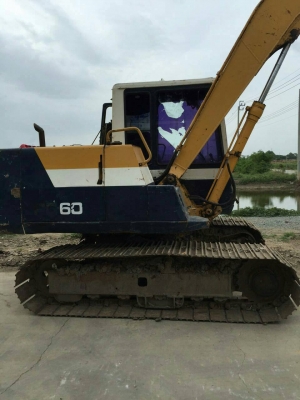 ขาย KOMATSU PC 60 -6 พร้อมโป๊ะ สภาพสวยพร้อมใช้ ราคาต่อรองได้ ติดต่อได้ที่คุณ อ๊อฟ พิจิตร 086-737-9991 ขาย KOMATSU PC 60 -6 พร้อมโป๊ะ สภาพสวยพร้อมใช้ ราคาต่อรองได้ ติดต่อได้ที่คุณ อ๊อฟ พิจิตร 086-737-9991