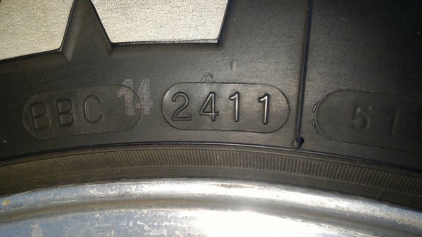 ขายล้อนอก  Japan  พร้อมยาง  MUD