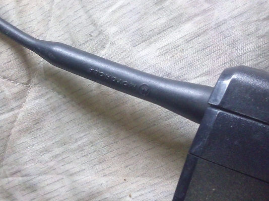 มือถือ โมโต รุ่นกระติกน้ำ