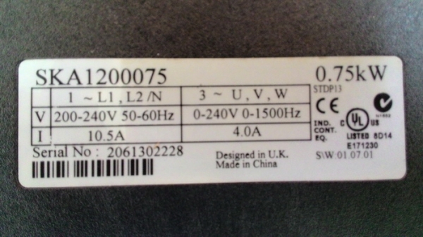 ขาย INVERTER ยี่ห้อ(EMERSON) Control techniques 0.75 KW, 1 HP ใช้ไฟบ้าน มีเพิ่ม 1 ตัว