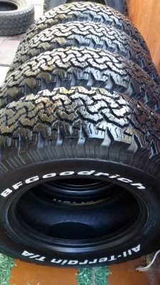 ยาง bf all 265/70/16 ปลายปี 11 สวยๆครับ