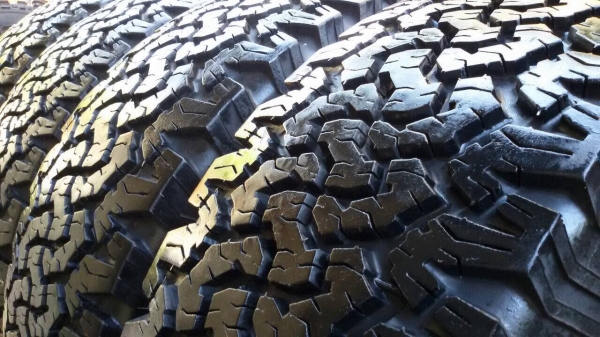 ยาง bf all 265/70/16 ปลายปี 11 สวยๆครับ