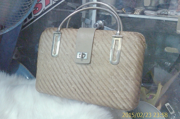 กระเป๋าถือหวาย เก่าสวย