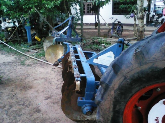 ต้องการขายรถแทรคเตอร์คูโบต้ารุ่น  M 7040